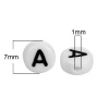 アクリルビーズ フラットラウンド 白 アルファベット " A " 約 7mm直径、 穴：約 1mm、 500 個 の画像