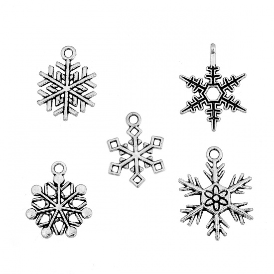 Picture of Mixed Antique Silver Christmas Snowflake Charm Pendants 19x16mm-25x19mm, sold per packet of 50
