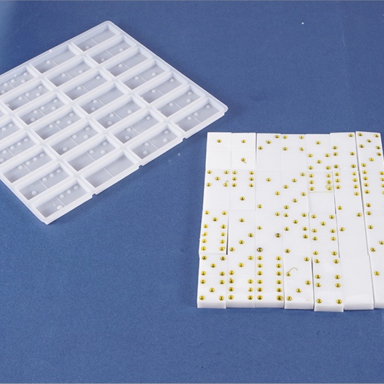 Image de Moule en Silicone Dominos Rectangle Blanc 21.8cm x 21.5cm, 1 Pièce