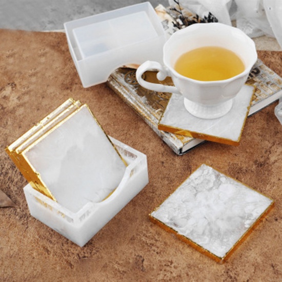 Immagine di Silicone Muffa della Resina per Gioielli Rendendo Coaster Quadrato Bianco 9cm x 9cm, 1 Pz