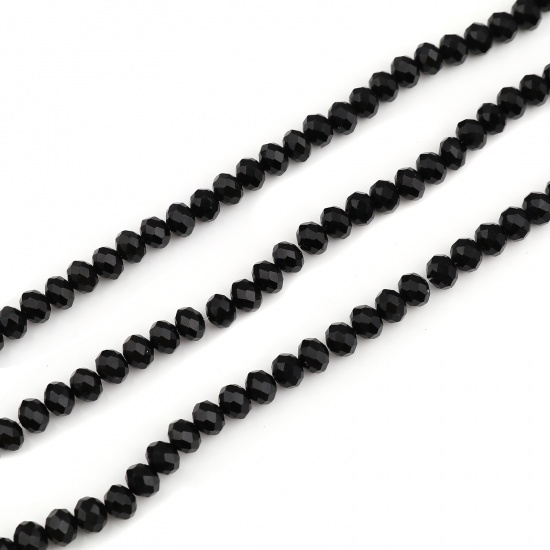 Image de Perles en Verre Rond Noir A Facettes, Env. 4mm Dia, Trou: 0.8mm, 48cm long, 5 Enfilades (env. 138 Pcs/Enfilade)