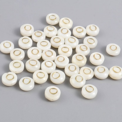 Image de Perles en Coquille Plat-Rond Crème Alphabet Initial/ Lettre Majuscule Mots" O " 8mm Dia, Taille de Trou: 1.1mm, 10 Pcs