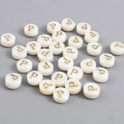 Image de Perles en Coquille Plat-Rond Crème Alphabet Initial/ Lettre Majuscule Mots" P " 8mm Dia, Taille de Trou: 1.1mm, 10 Pcs