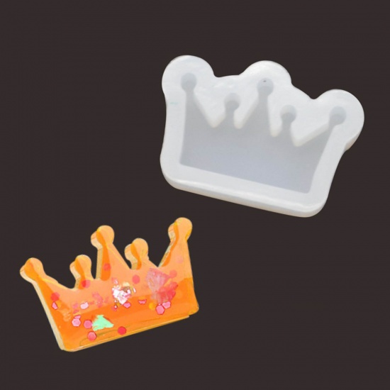 Picture of Silicone Resin Mold For Jewelry Making Pendant Crown White 24mm x 20mm, 1 Piece
