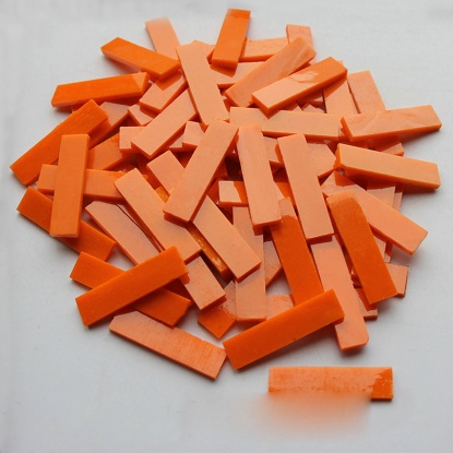 ガラス 飾り オレンジ色 長方形 4cmx 1cm、 1 パック ( 70 個 /パック） の画像