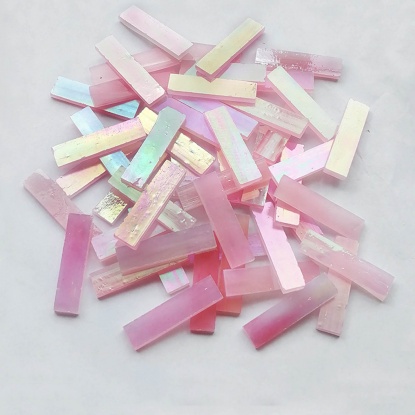 ガラス 飾り ピンク 長方形 4cmx 1cm、 1 パック ( 70 個 /パック） の画像