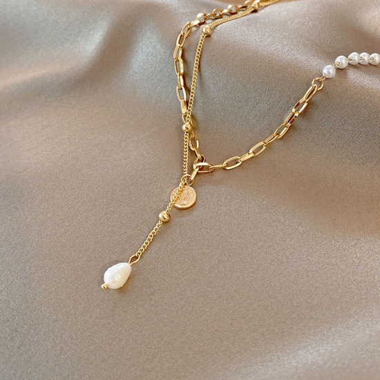 Image de Colliers en Acier Inoxydable & Acrylique Doré Blanc Rond Tête Portrait Imitation Perles 40cm Long, 1 Pièce