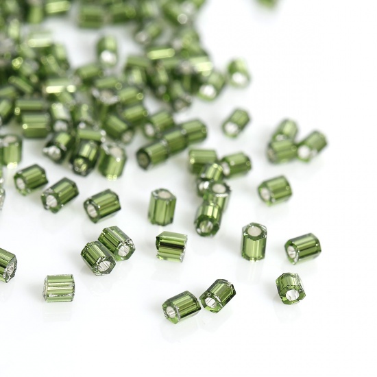 （日本輸入） ガラス シード ビーズ 六角 緑 シルバーライン 約 2mm x 2mm、 穴：約 0.8mm、 10 グラム (約 140PCs/グラム) の画像
