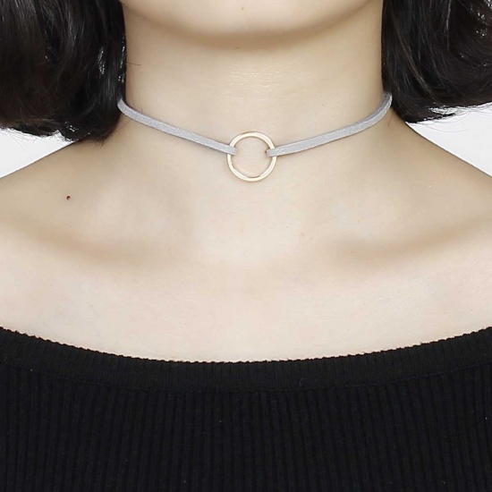 Picture of Gray Velvet Faux Suede Choker Necklace Gold Plated Circle Ring Pendant 33cm(13") long, 1 Piece