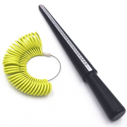 Picture of Plastic Ring Measuring Tool Black Green 26cm x 2.3cm, HK Size 1 - 33, 1 Set
