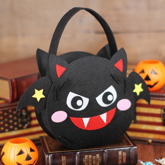Picture of Black - 4# Halloween Demon Nonwoven Children's Portable Candy Bag 18x27cm, 1 Piece