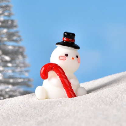 ホワイト-2＃クリスマススノーマンレジンマイクロランドスケープミニチュア 雑貨 飾り オーナメントDIYスノーシーンアクセサリー2.4x2.3cm、1個 の画像