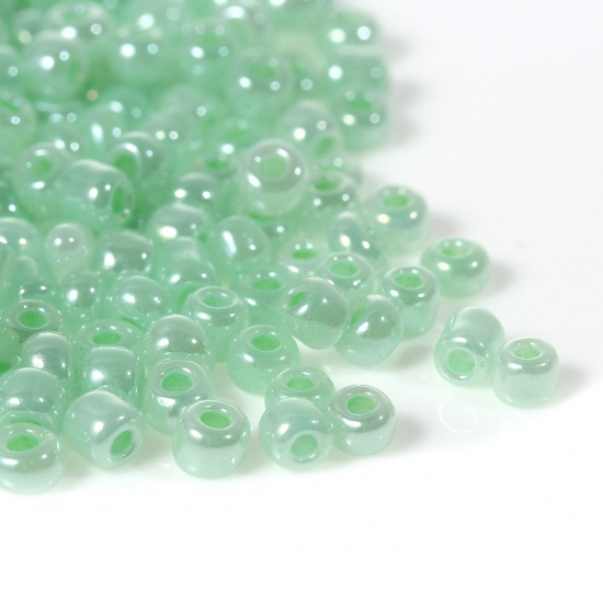 Picture of 6/0 Glass Seed Beads Round Rocailles Green Pearlized About 4mm Dia, Hole: Approx 1mm, 60 Grams