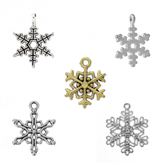 Picture of 40PCs Antique Silver Christmas Snowflake Pendants 20x16mm