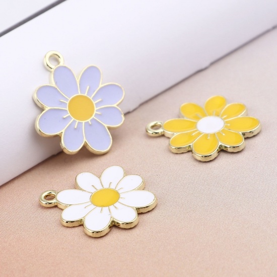 Picture of Zinc Based Alloy Charms Gold Plated White Flower Enamel 23mm x 21mm, 20 PCs