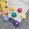 Immagine di Plastica Spilla Fiore Giallo Chiaro Smerigliato 2.5cm, 1 Pz