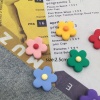 Immagine di Plastica Spilla Fiore Giallo Chiaro Smerigliato 2.5cm, 1 Pz