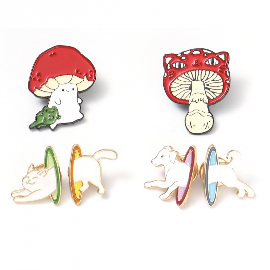 Picture of Zinc Based Alloy Pin Brooches Mushroom White & Red Enamel 34mm x 26mm, 1 Piece