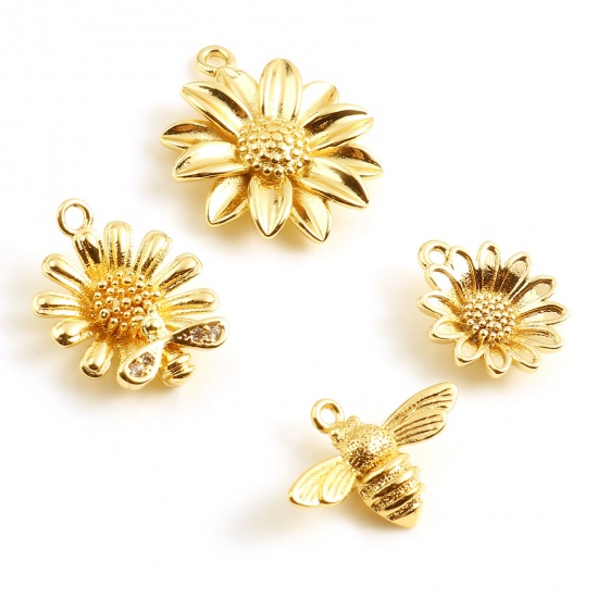 Picture of Copper Charms Daisy Flower 18K Real Gold Plated 13mm x 11.5mm, 2 PCs