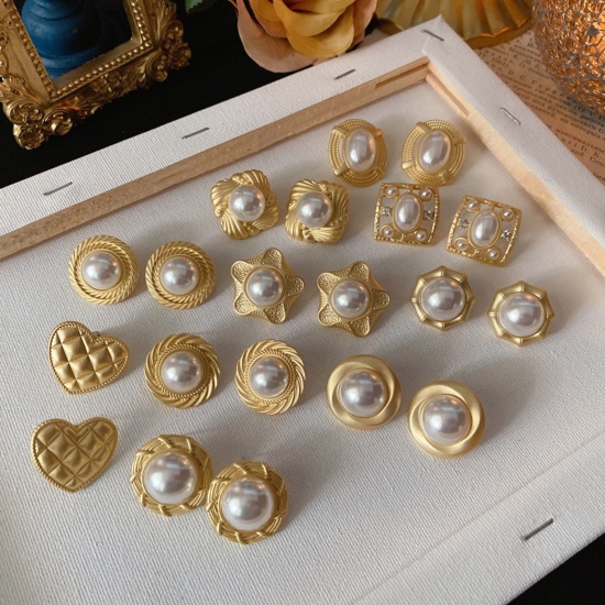 Picture of Style Of Royal Court Character Ear Post Stud Earrings Gold Plated Geometric Imitation Pearl 2.5cm Dia.
