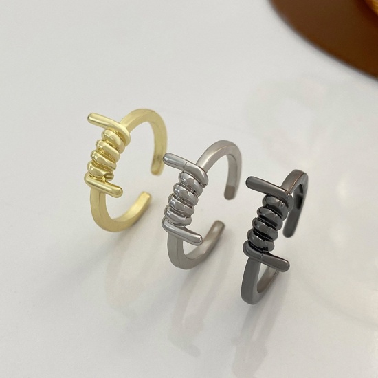 Picture of Simple Open Adjustable Rings Knot