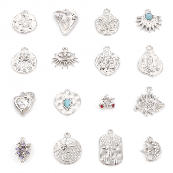 Picture of Zinc Based Alloy Charms Silver Tone
