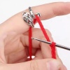 Immagine di Lega Utensili Per Maglieria Accessori All'uncinetto Anello Per Dito Estrattore Per Dito Pavone Multicolore 1 Pz