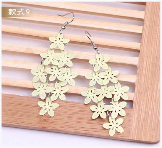 Picture of Copper Earrings Beige Flower 65mm x 28mm, 1 Pair