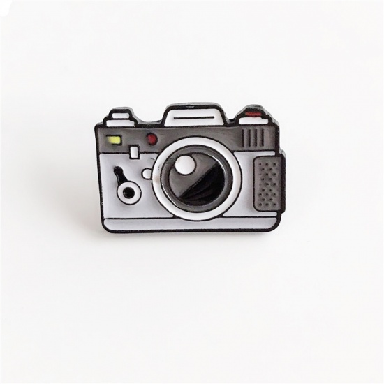 Immagine di Spilla Camera Grigio Smalto 25mm x 18mm, 1 Pz