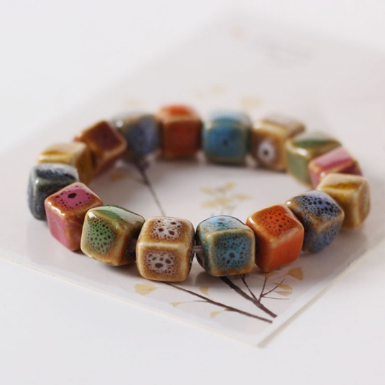 Bild von Keramik Perlenarmband Bunt Würfel Elastisch 1 Strang