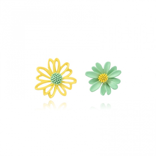 Picture of Sterling Silver Ear Post Stud Earrings Green & Yellow Daisy Flower Painting 21mm - 18mm Dia., 1 Pair