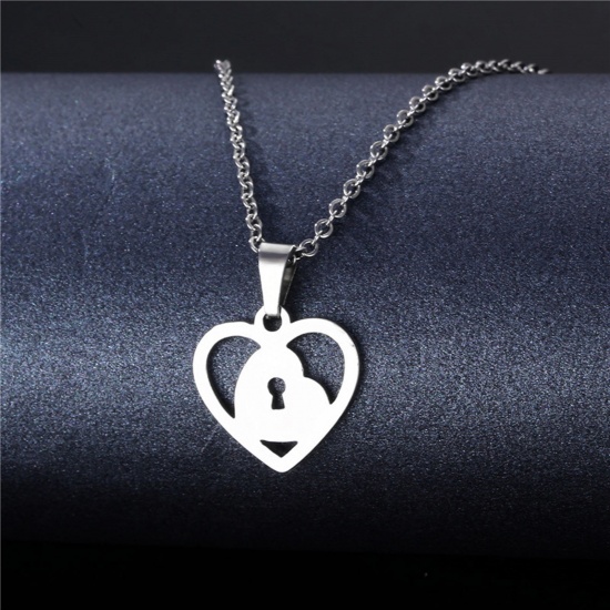 Imagen de 304 Acero Inoxidable día de San Valentín Cable Cadena Cruz Collares Tono de Plata Corazón Bloqueo 45cm longitud, 1 Unidad