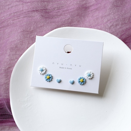 Picture of Stainless Steel & Ceramic Ear Post Stud Earrings White & Blue Heart Flower 9mm, 1 Set ( 6 PCs/Set)