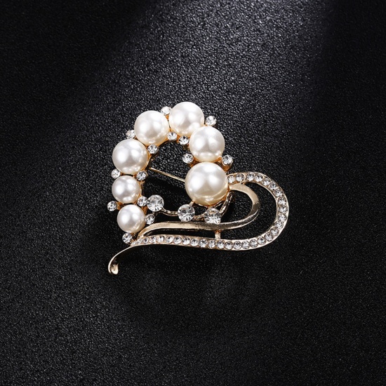 Picture of Zinc Based Alloy Valentine's Day Pin Brooches Heart Gold Plated White Imitation Pearl Clear Rhinestone 5.3cm x 5cm, 1 Piece