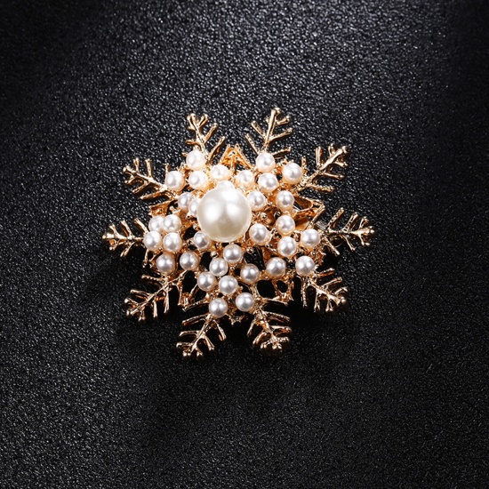 Picture of Zinc Based Alloy Pin Brooches Christmas Snowflake Gold Plated White Imitation Pearl Clear Rhinestone 4cm x 4cm, 1 Piece