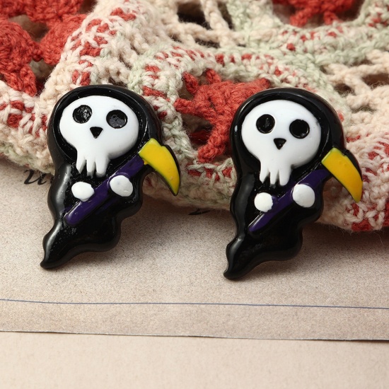 Picture of Resin Ear Post Stud Earrings Black & White Halloween Ghost 30mm x 27mm, 1 Pair