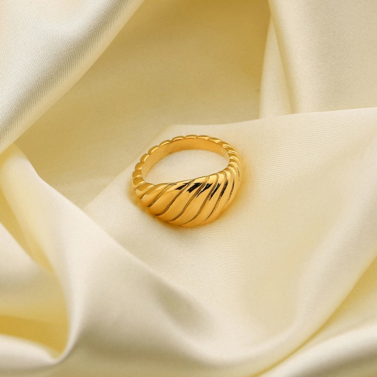 Bild von Umweltfreundlich Einfach und lässig Ins Stil 18K Gold plattiert 304 Edelstahl Uneinstellbar Geflochten Ring Für Frauen 16.5mm（US Größe:6), 1 Stück