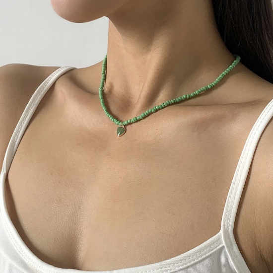 Imagen de Cuentas Semillas día de San Valentín Collar de Cuentas Verde Corazón Esmalte 42cm longitud, 1 Unidad
