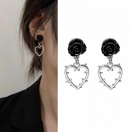 Picture of Exquisite Ear Post Stud Earrings Silver Plated Black Rose Flower Heart 3.3cm x 1.5cm, 1 Pair