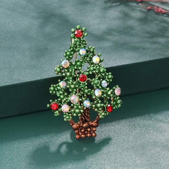 Bild von Exquisit Brosche Weihnachten Weihnachtsbaum Emaille Bunt Strass 4.5cm x 3.1cm, 1 Stück