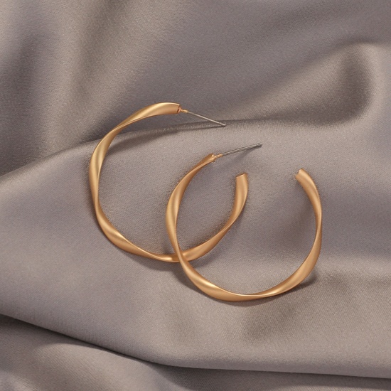 Imagen de Elegante Pendientes Círculos Chapado en Oro Torcido 4cm, 1 Par