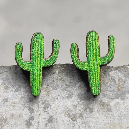 Image de Boucles d'Oreilles Puces Rétro en Bois Vert Cactus 1.5cm, 1 Paire