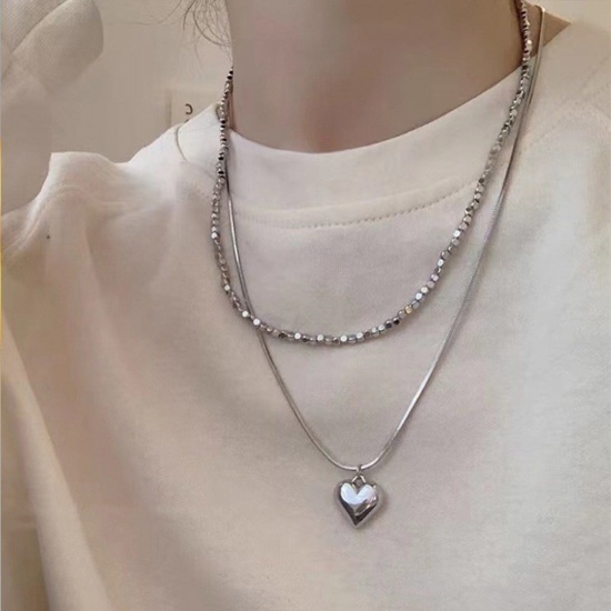 Bild von Y2K Titanium Steel Stilvolle Halskette mit Anhänger, silberfarbenes Herz, 40 cm – 45 cm lang, 1 Stück