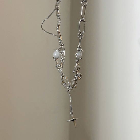Bild von Y2K Titanium Steel Stilvolle Halskette mit Anhänger, silberfarben, Quaste, Kreuz, Imitat, Mondstein, 40 cm (15 6/8") lang, 1 Stück