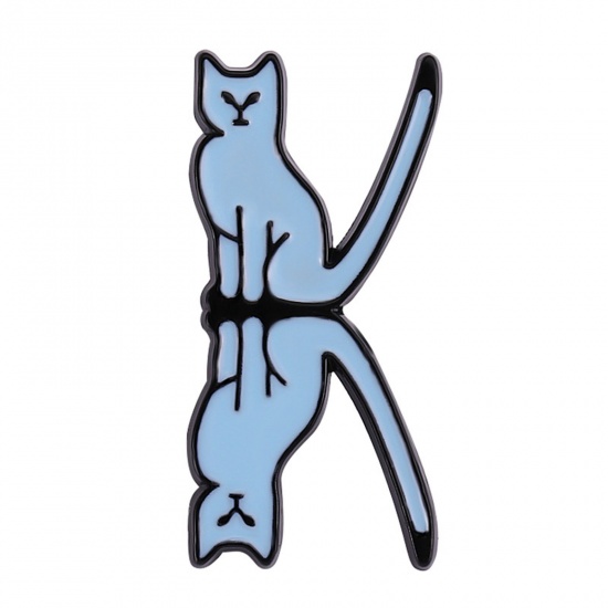 Immagine di Carino Spilla Gatto Lettere " K " Blu Chiaro Smalto 3.5cm x 2cm, 1 Pz