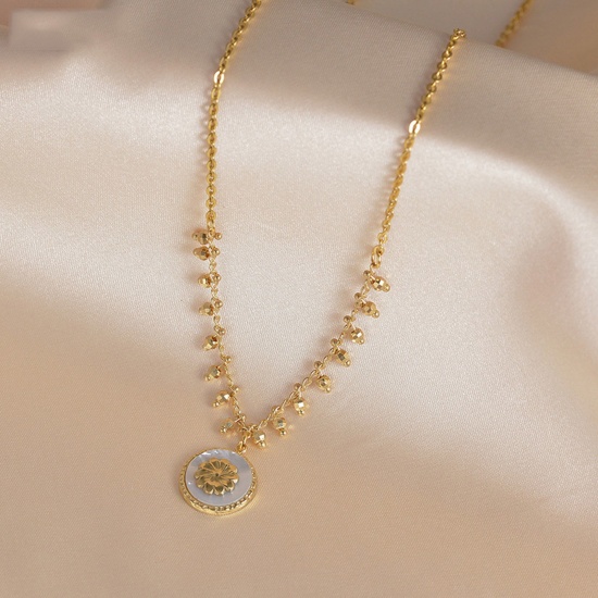 Bild von Umweltfreundlich Einfach und lässig Böhmischer Stil 14K echt Vergoldet 304 Edelstahl Gliederkette Kette Rund Blumen Anhänger Halskette Für Frauen Party 49cm lang, 1 Strang
